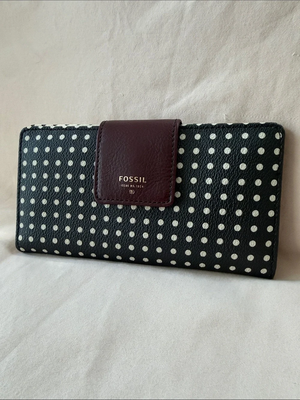 Fossil Logan Polka Dot Leather Trim Slim Tab Clutch Wallet